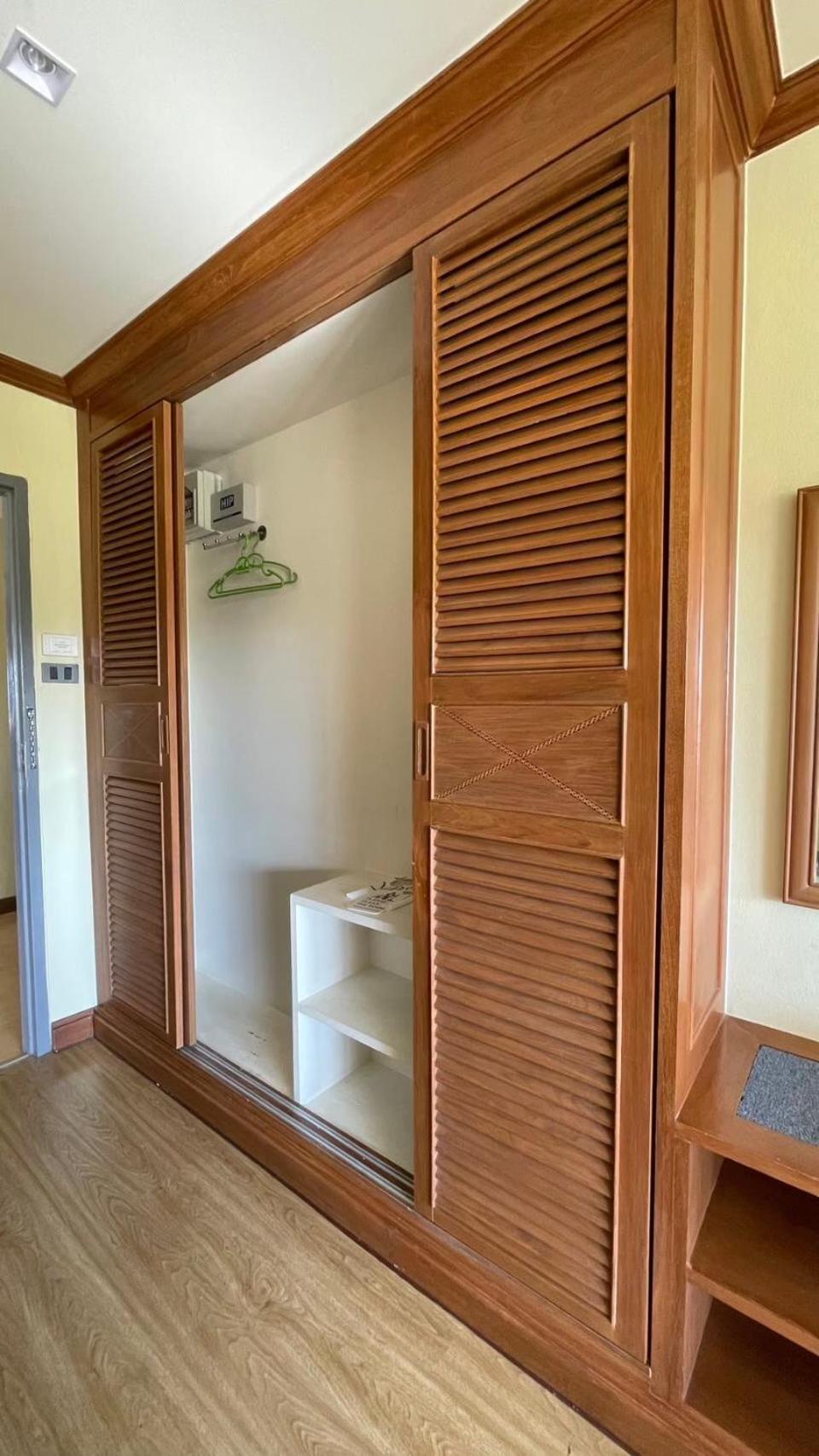Phuphanplace Hotel Ban Phang Khwang Tai エクステリア 写真